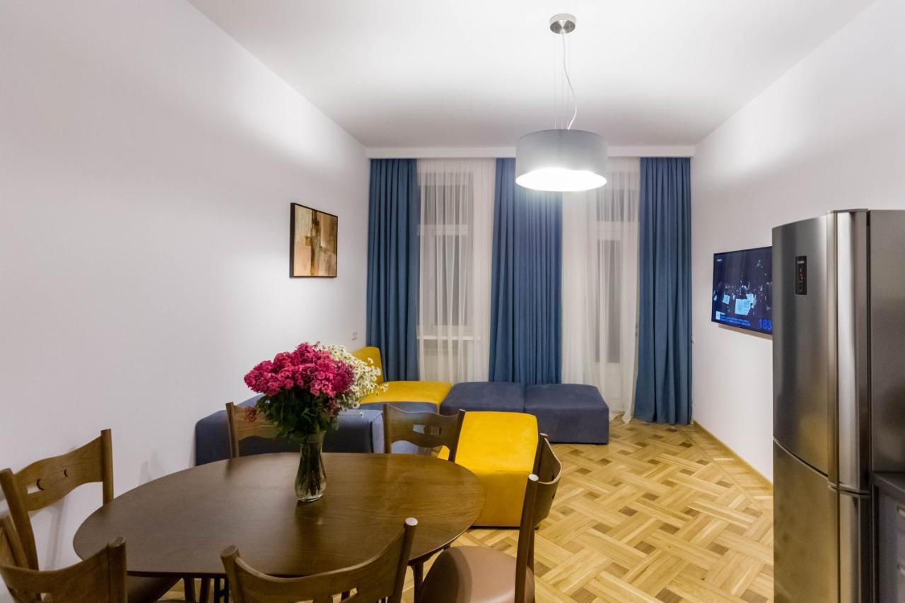 Luxury 3 Bedroom Apartment By Freedom Square City Center Tbilisi Eksteriør bilde