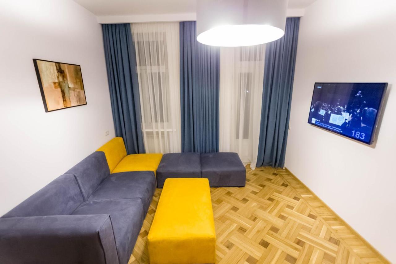 Luxury 3 Bedroom Apartment By Freedom Square City Center Tbilisi Eksteriør bilde
